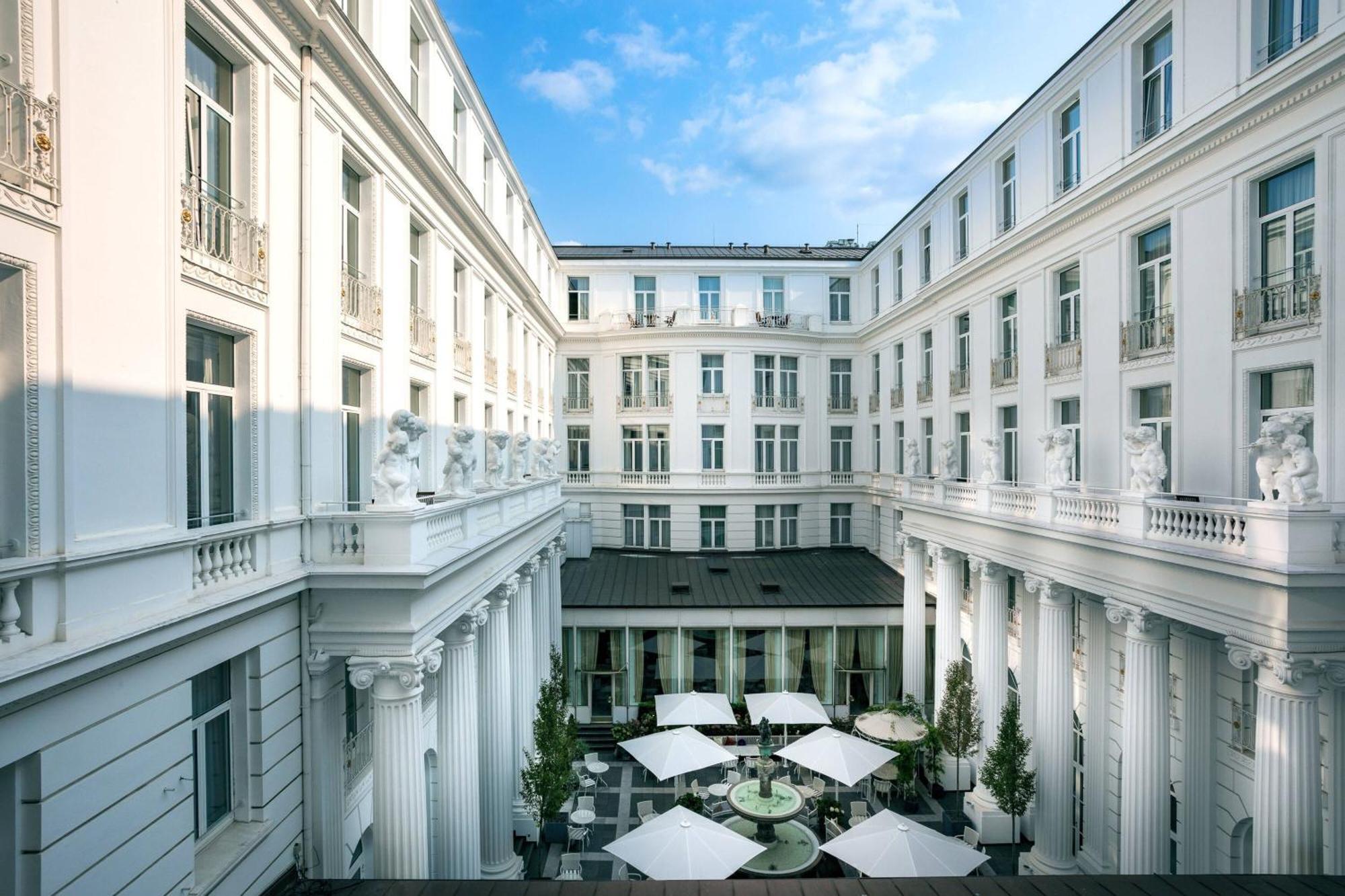 Atlantic Hamburg, Autograph Collection 5* Hamburg-Harburg